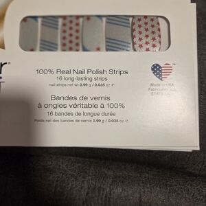 Color Street Real Nail Polish Strips - Free For All